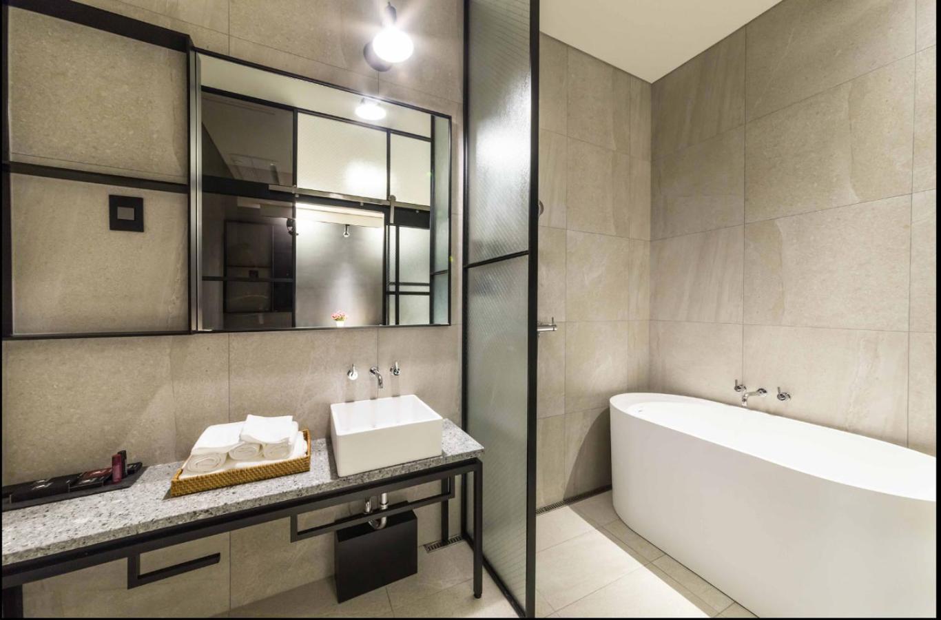 Hotel The Artist Dongdaemun Seoul Bagian luar foto